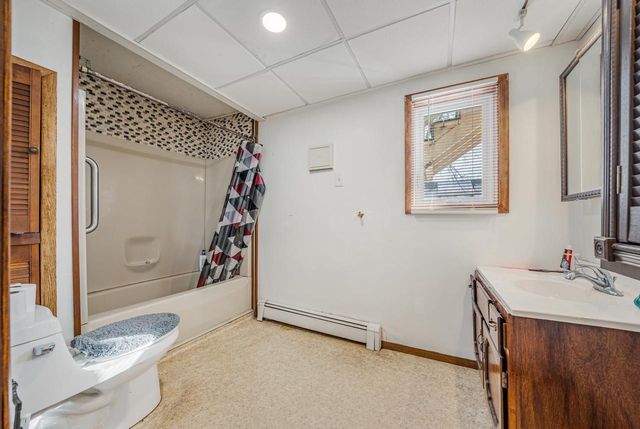 N5530 STATE ROAD 76, Shiocton, WI 54170