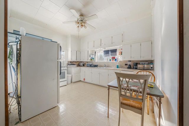 N5530 STATE ROAD 76, Shiocton, WI 54170