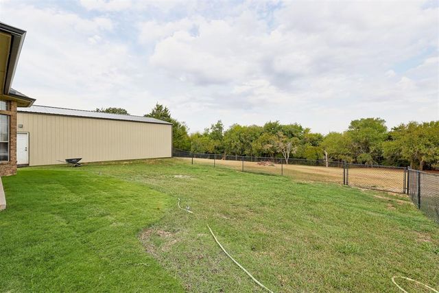 1942 County Road 1212, Tuttle, OK 73089