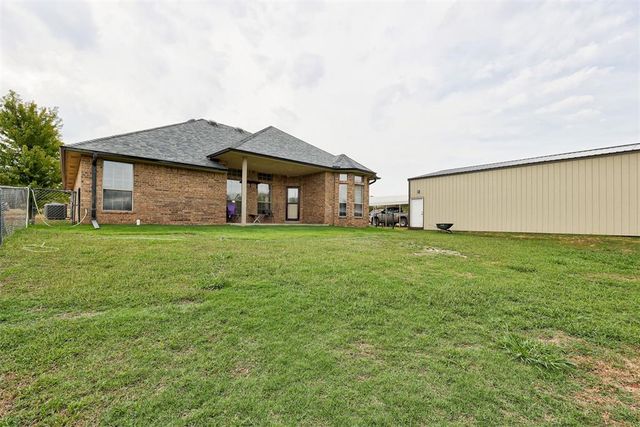 1942 County Road 1212, Tuttle, OK 73089
