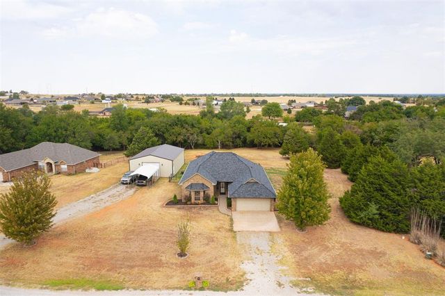 1942 County Road 1212, Tuttle, OK 73089
