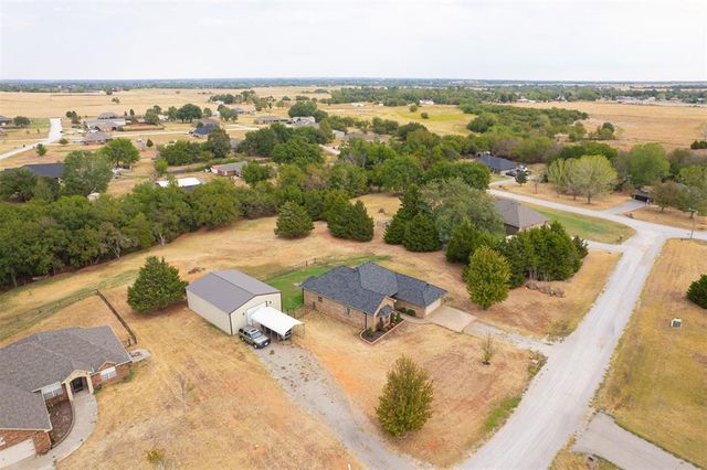 1942 County Road 1212, Tuttle, OK 73089