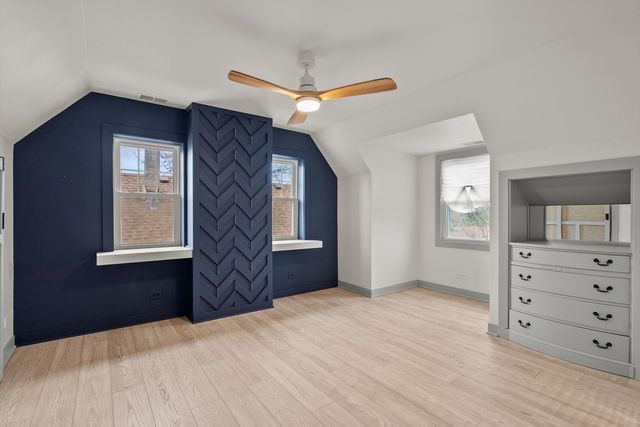 2718 W 96th Place, Evergreen Park, IL 60805