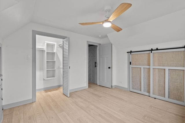 2718 W 96th Place, Evergreen Park, IL 60805