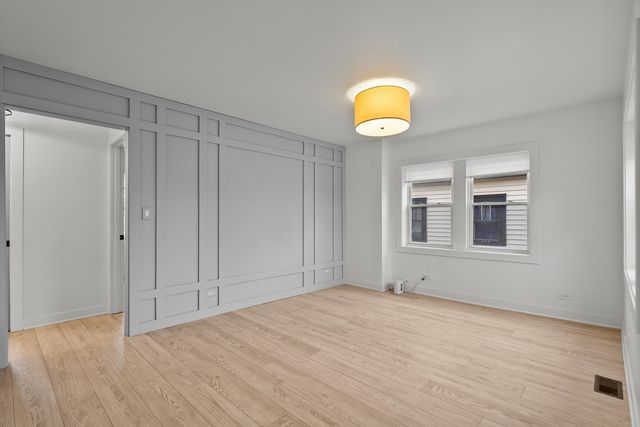 2718 W 96th Place, Evergreen Park, IL 60805