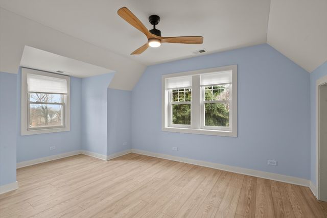 2718 W 96th Place, Evergreen Park, IL 60805