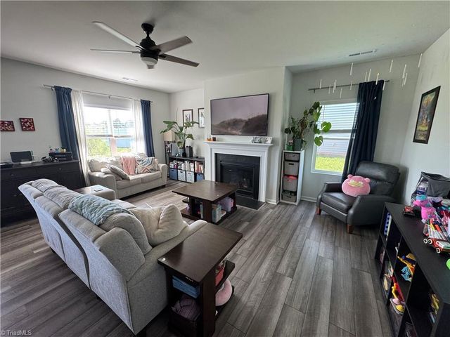 4772 Bell West Drive, Kernersville, NC 27284