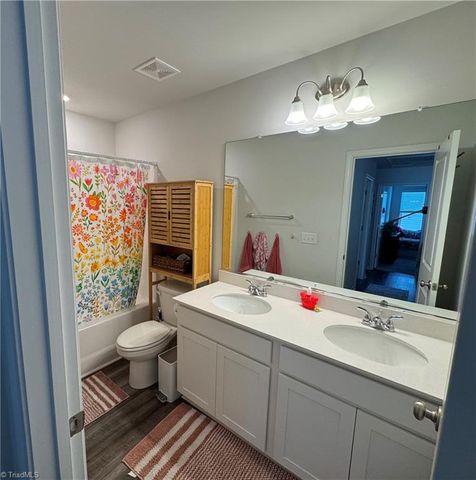 4772 Bell West Drive, Kernersville, NC 27284