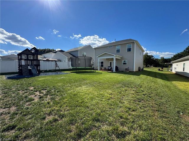 4772 Bell West Drive, Kernersville, NC 27284