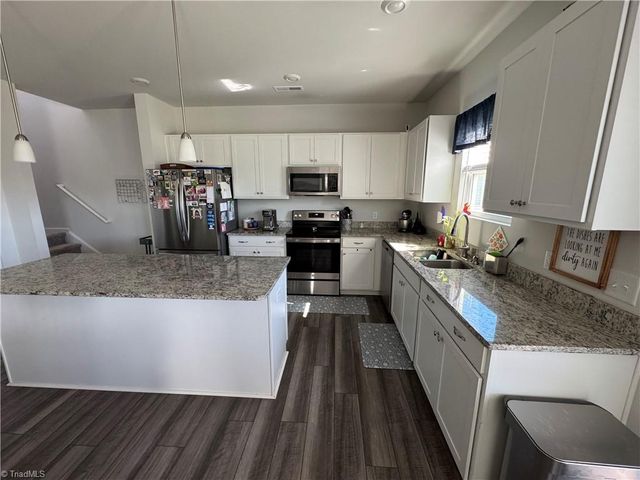 4772 Bell West Drive, Kernersville, NC 27284