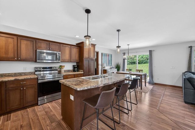 428 Sugar Maple Lane, Verona, WI 53593