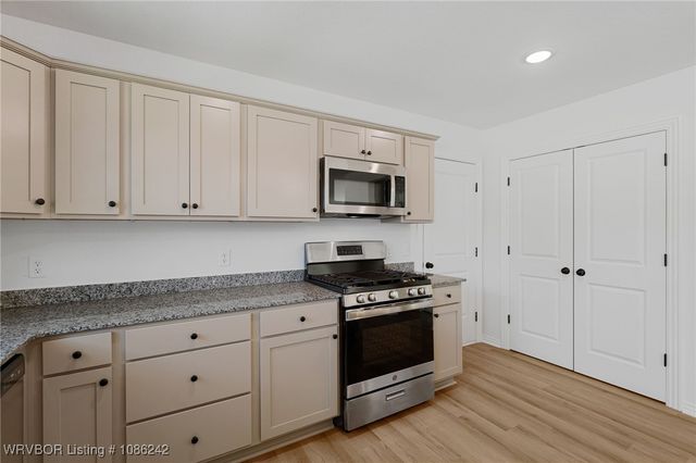 2020 Country Club Drive, Fort Smith, AR 72901