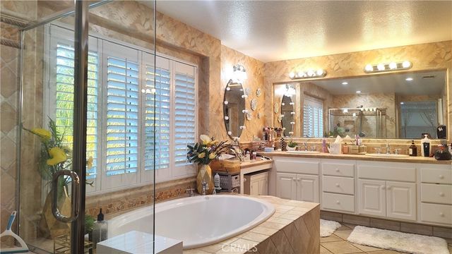 1589 Vandagriff, Corona, CA 92883