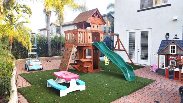 1589 Vandagriff, Corona, CA 92883
