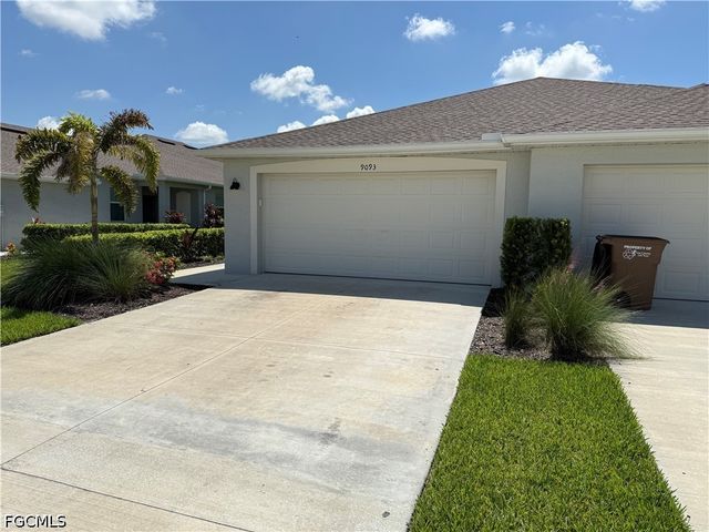 9093 Leatherwood LOOP, Lehigh Acres, FL 33936