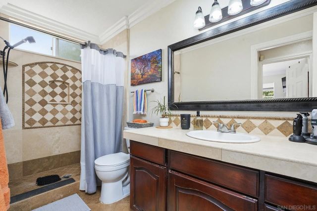 2551 Buena Rosa, Fallbrook, CA 92028