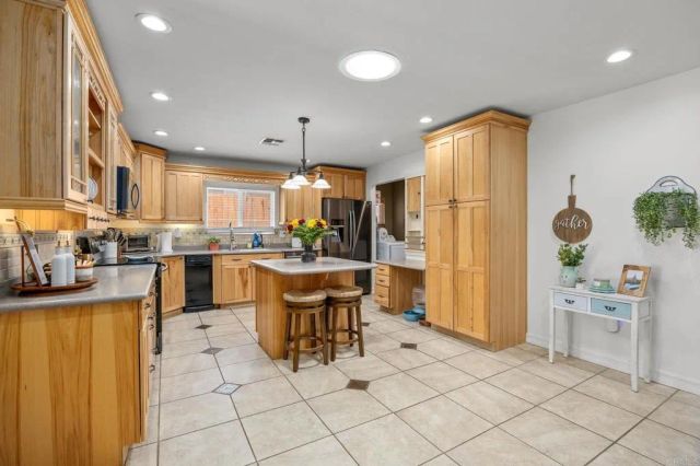 24376 Rutherford Road, Ramona, CA 92065