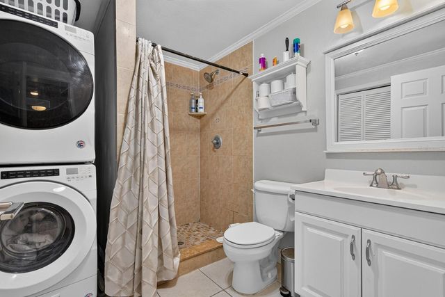 4014 W LAND AVENUE, Tampa, FL 33616
