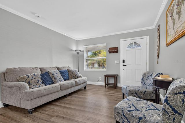 4014 W LAND AVENUE, Tampa, FL 33616