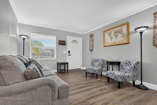 4014 W LAND AVENUE, Tampa, FL 33616