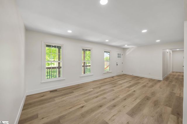 199 Ccc Camp Road, Greer, SC 29651