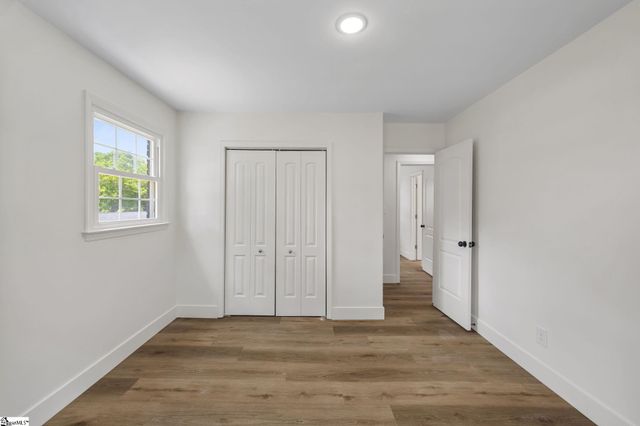 199 Ccc Camp Road, Greer, SC 29651