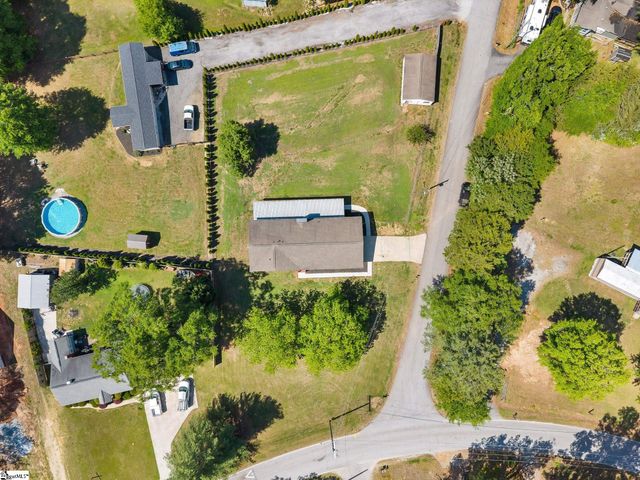 199 Ccc Camp Road, Greer, SC 29651