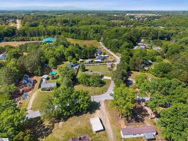 199 Ccc Camp Road, Greer, SC 29651