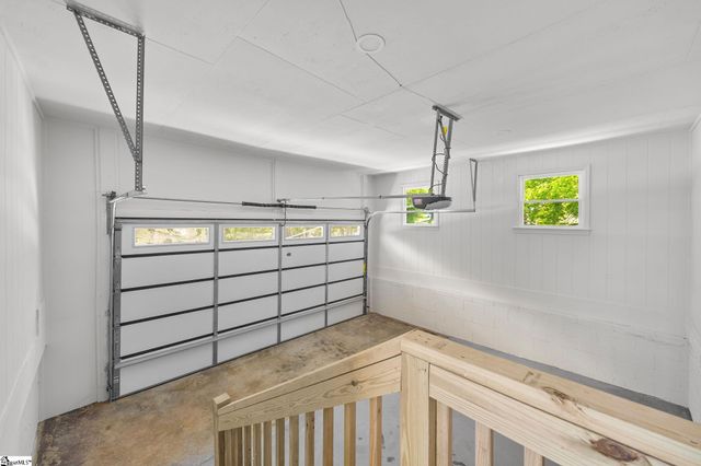 199 Ccc Camp Road, Greer, SC 29651