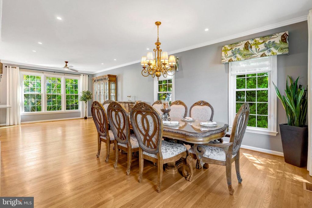 5403 WILLOW FOREST CT, Clifton, VA 20124