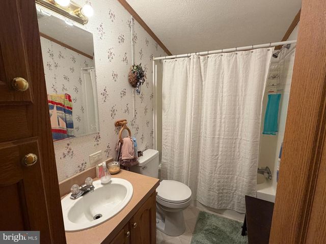 121 COQUINA SANDS DR, Waynesboro, PA 17268