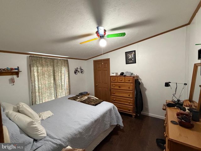 121 COQUINA SANDS DR, Waynesboro, PA 17268