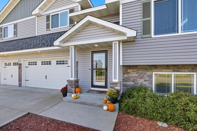 921 Cedar Avenue N, Maple Lake, MN 55358