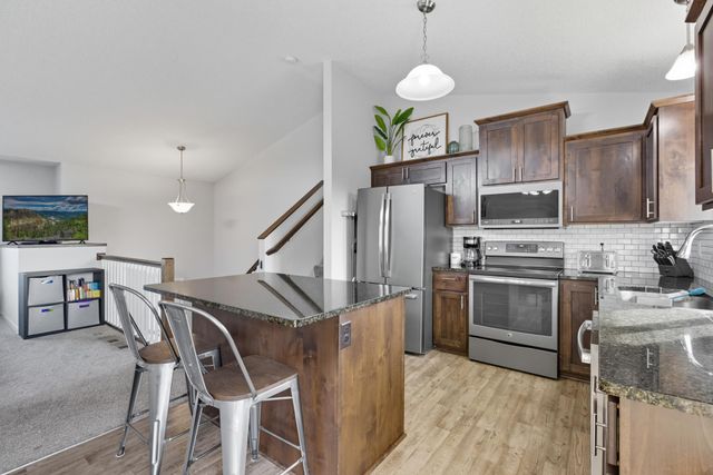 921 Cedar Avenue N, Maple Lake, MN 55358