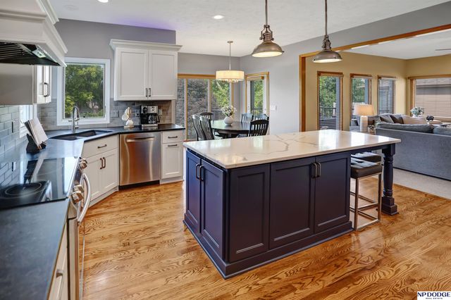 18734 Olive Street, Omaha, NE 68136