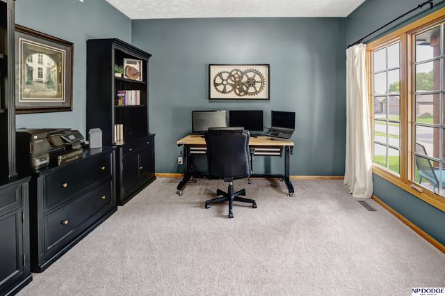 18734 Olive Street, Omaha, NE 68136