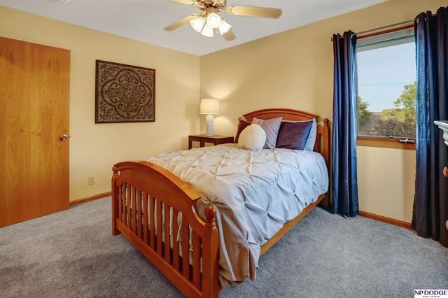 18734 Olive Street, Omaha, NE 68136