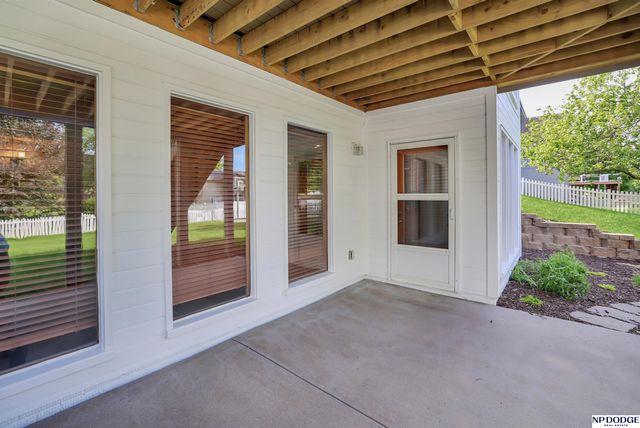 18734 Olive Street, Omaha, NE 68136