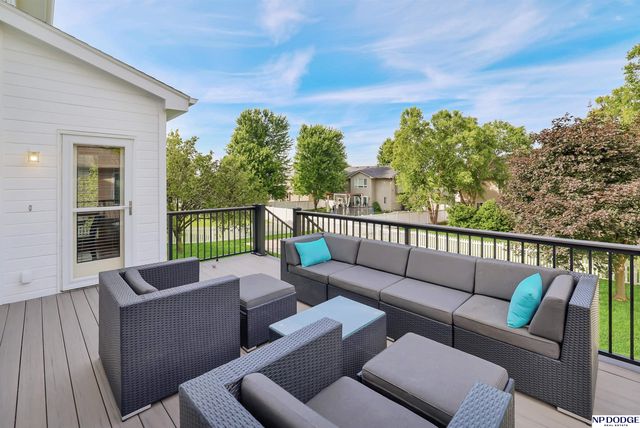 18734 Olive Street, Omaha, NE 68136
