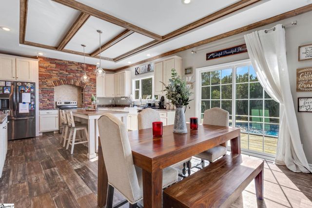 10 Ed Few Road, Taylors, SC 29687