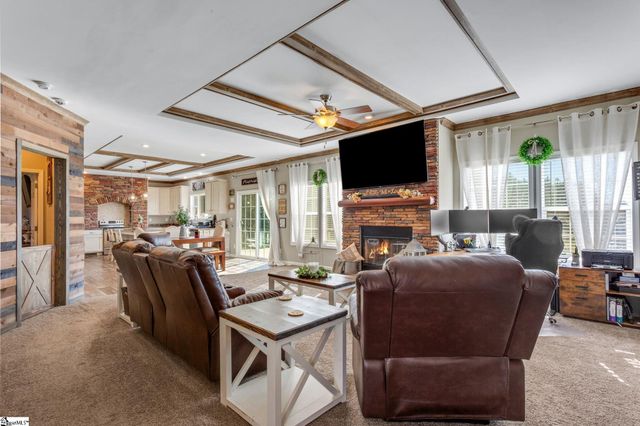 10 Ed Few Road, Taylors, SC 29687