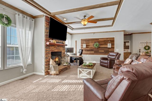 10 Ed Few Road, Taylors, SC 29687