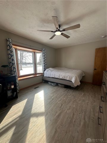 8575 W National, Brookville, OH 45309