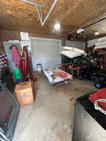 8575 W National, Brookville, OH 45309