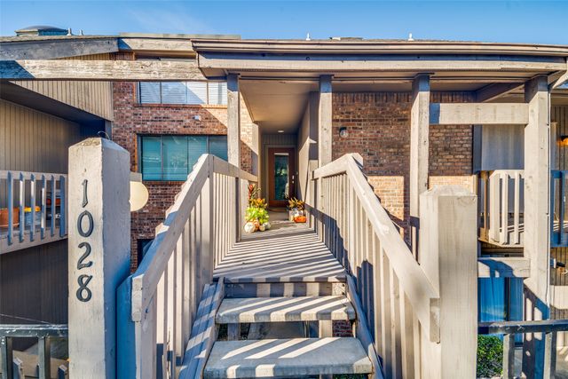 1028 Signal Ridge Place, Rockwall, TX 75032