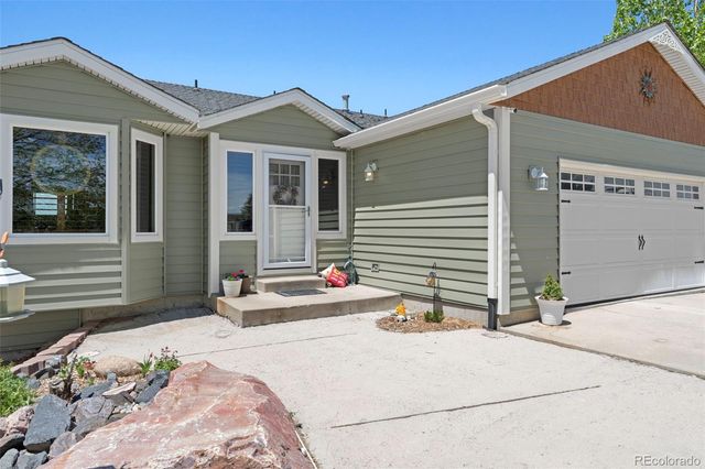 8191 Sun Country Drive, Elizabeth, CO 80107