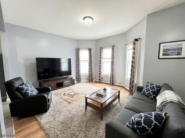 237 6Th Ave, Newark City, NJ 07107