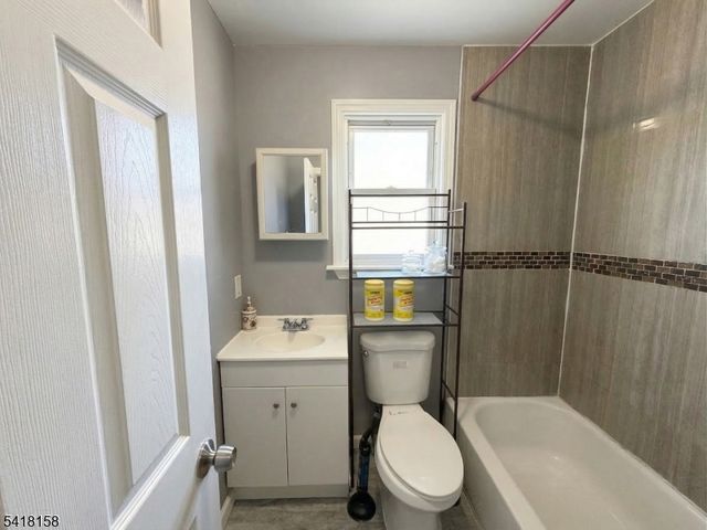 237 6Th Ave, Newark City, NJ 07107