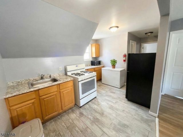 237 6Th Ave, Newark City, NJ 07107