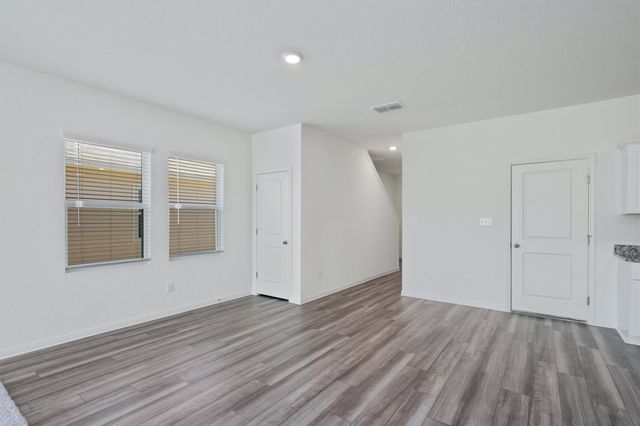621 Gemsbok RD, Hutto, TX 78634